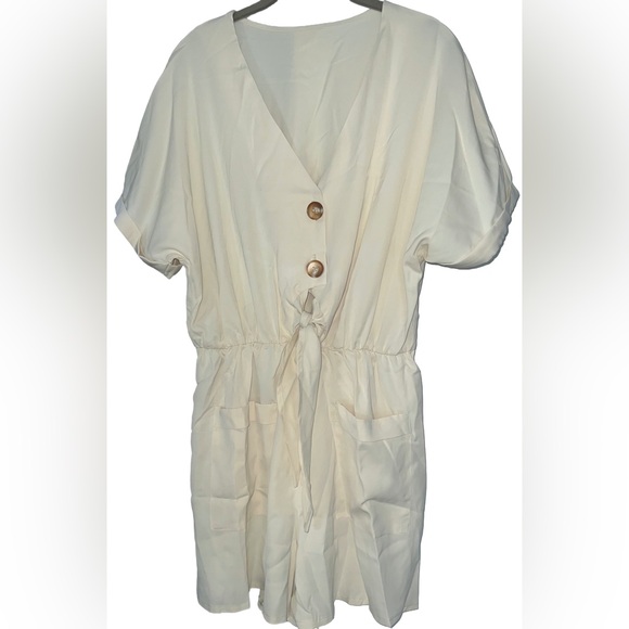 Women’s Apricot Buttoned Romper with Pockets, Size: XL - Picture 1 of 16